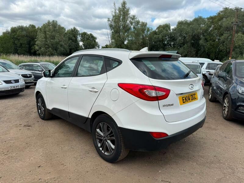 Hyundai Ix35 Se White #5