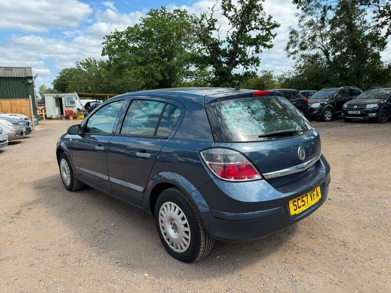Vauxhall Astra Life Blue #4
