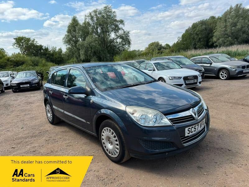Vauxhall Astra Life Blue
