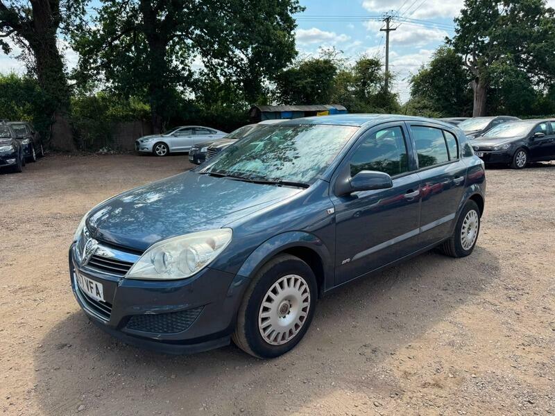 Vauxhall Astra Life Blue #3