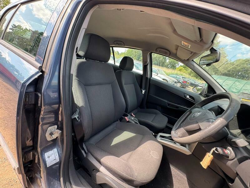 Vauxhall Astra 1.6I 16V Sxi Easytronic Silver #10
