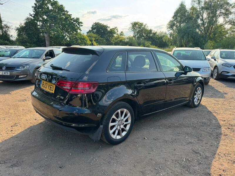 Audi A3 1.6 Tdi Se Sportback Euro 5 Ss Black #5