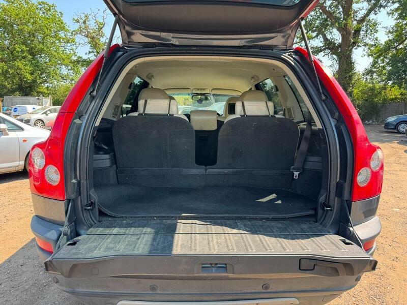 Volvo XC90 2.4 D5 Se Geartronic Awd Silver #18