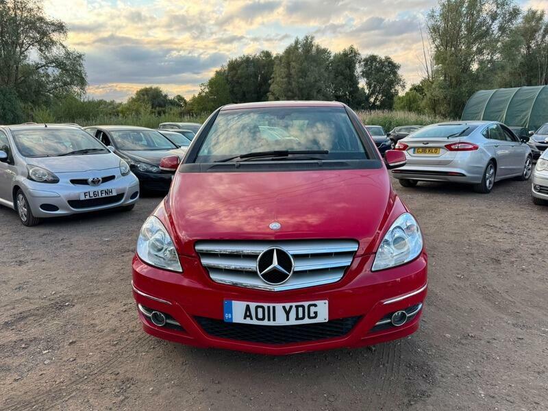 Mercedes-Benz B Class Sport Red #2