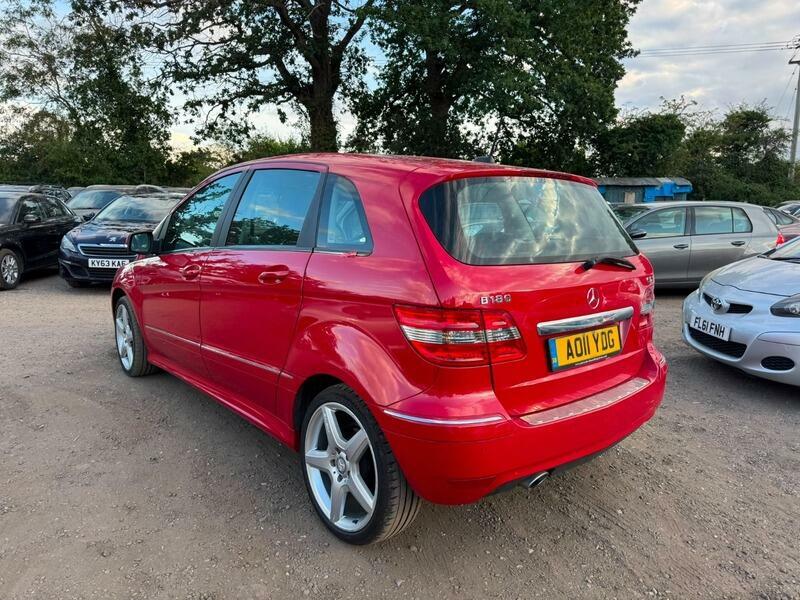Mercedes-Benz B Class Sport Red #5