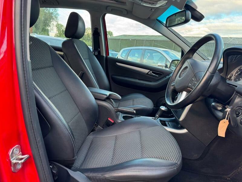 Mercedes-Benz B Class B160 Sport Cvt Black #11