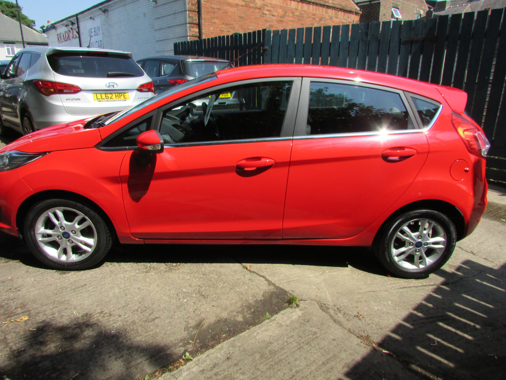 Ford Fiesta 1.2 L Zetec Used  #3