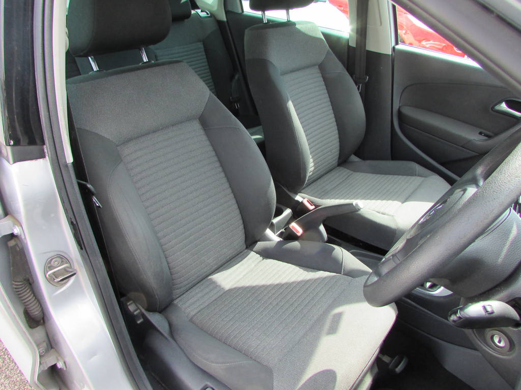 Volkswagen Polo Hatchback Black #8