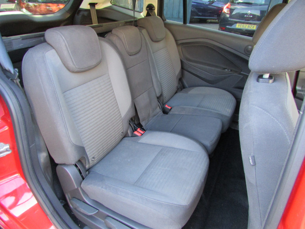 Ford Grand C-Max 7 Seats Titanium Tdci Used  #2