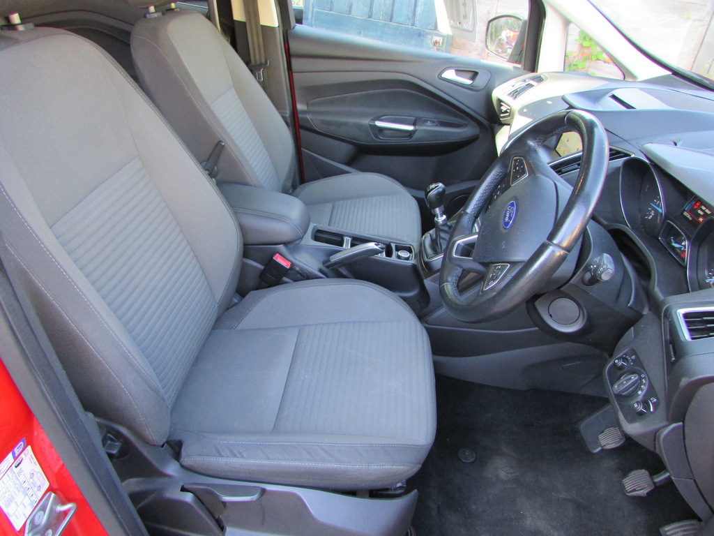 Ford Grand C-Max 7 Seats Titanium Tdci Used  #3