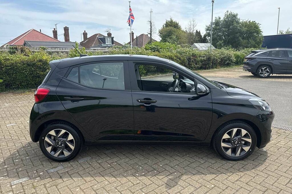 Hyundai I10 1.0 63 Advance Nav FV75WJZ Black #3