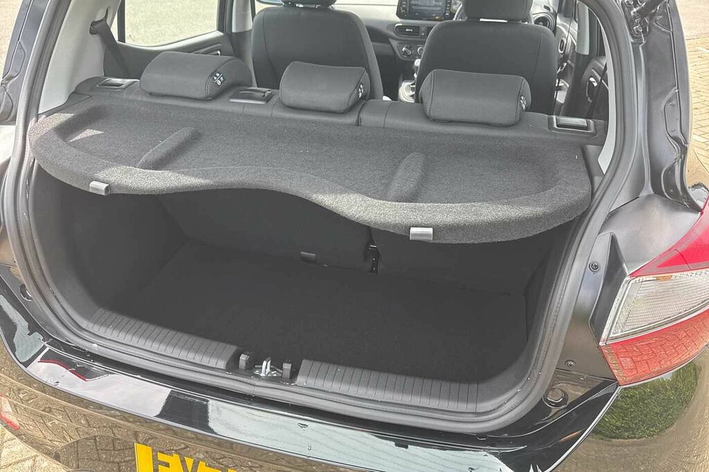 Hyundai I10 1.0 63 Advance Nav FV75WJZ Black #6