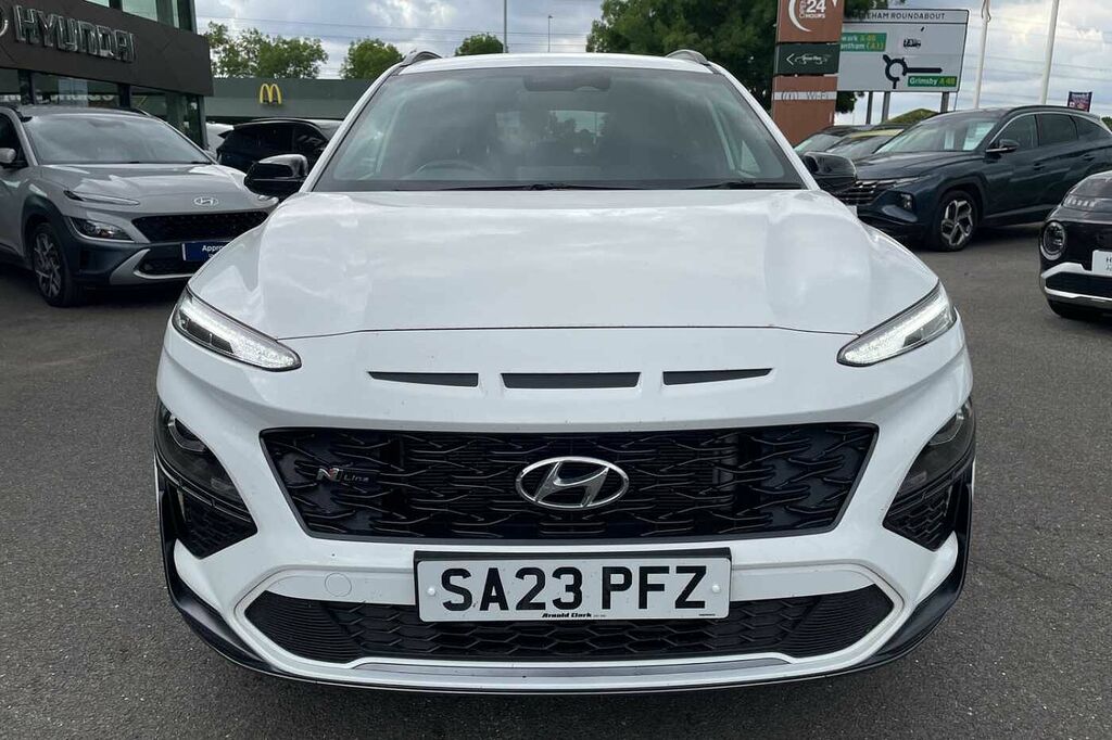 Hyundai Kona N Line 1.0 T-gdi Mhev 120Ps SA23PFZ White #5