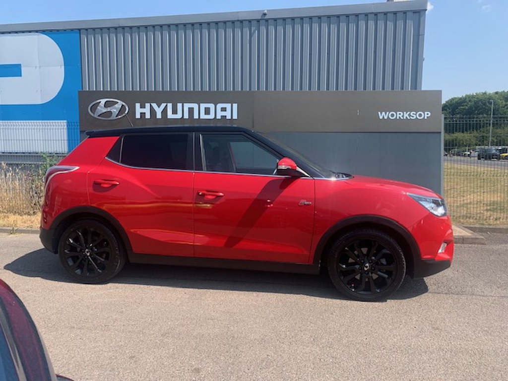 SsangYong Tivoli 1.6 D Elx 4X4 Red #2
