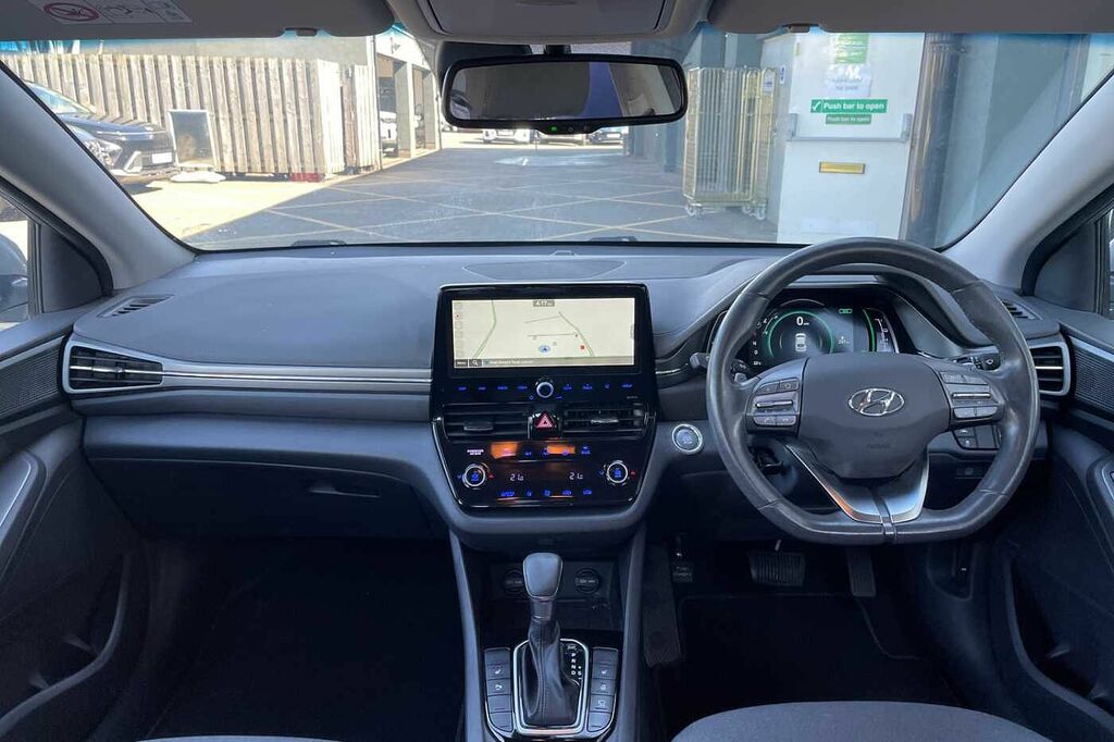 Hyundai Ioniq Ioniq Premium Se Bev White #9