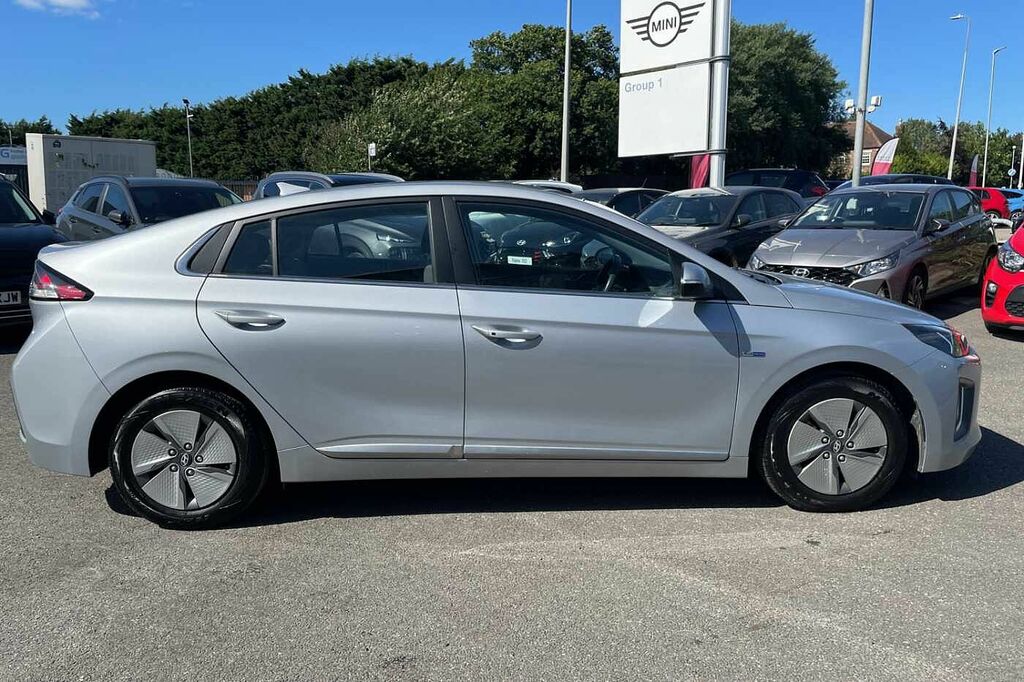 Hyundai Ioniq Premium Hybrid 1.6 Gdi Hev 141Ps Silver #5