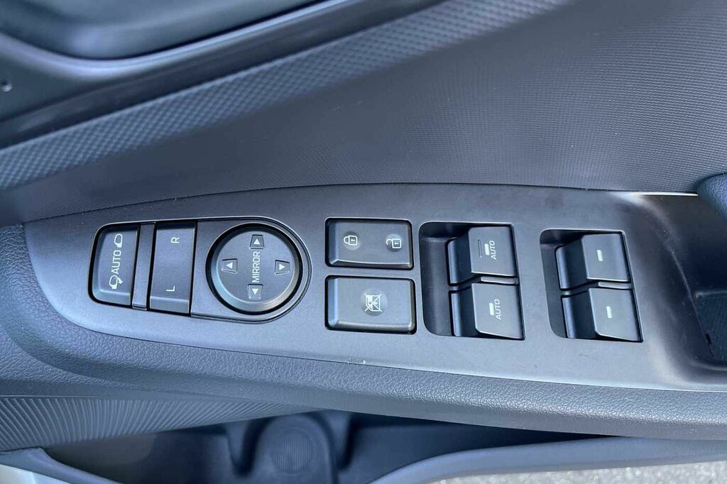 Hyundai Ioniq Ioniq Premium Se Bev White #19