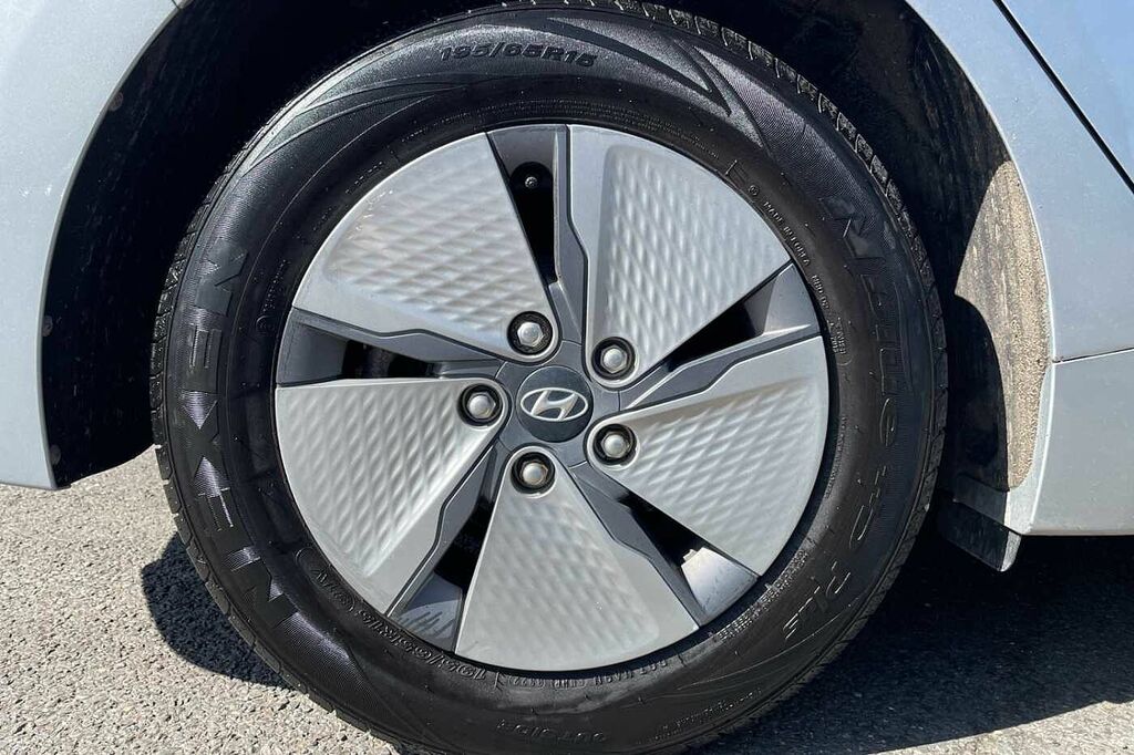 Hyundai Ioniq Ioniq Premium Se Bev White #23