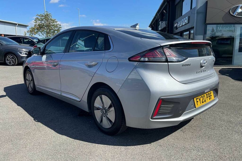 Hyundai Ioniq Premium Hybrid 1.6 Gdi Hev 141Ps Silver #2