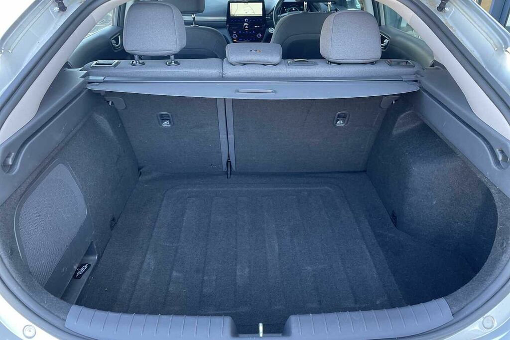 Hyundai Ioniq Ioniq Premium Se Bev White #8