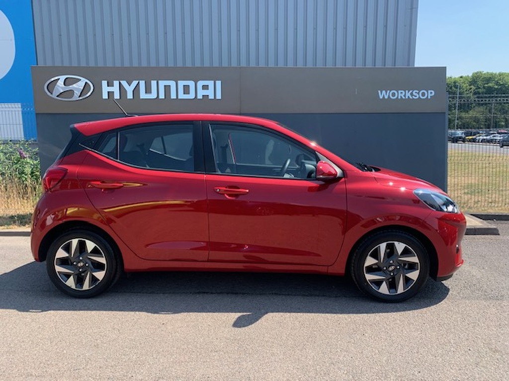 Hyundai I10 1.0 63 Advance Nav HJ75WMU Red #3