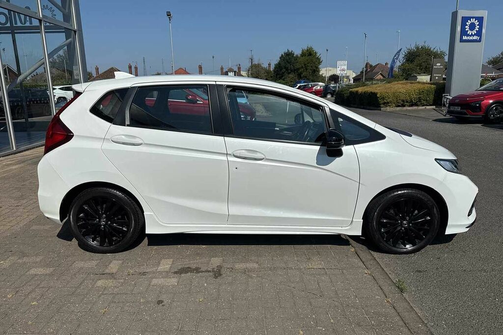 Honda Jazz 1.5 I-vtec Sport Navi Cvt OE18YVR White #5