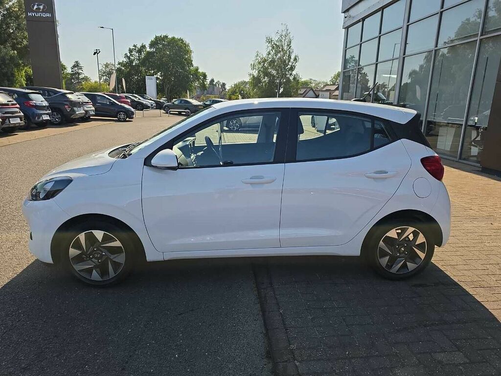 Hyundai I10 1.0 63 Advance Nav FE75HSF White #4