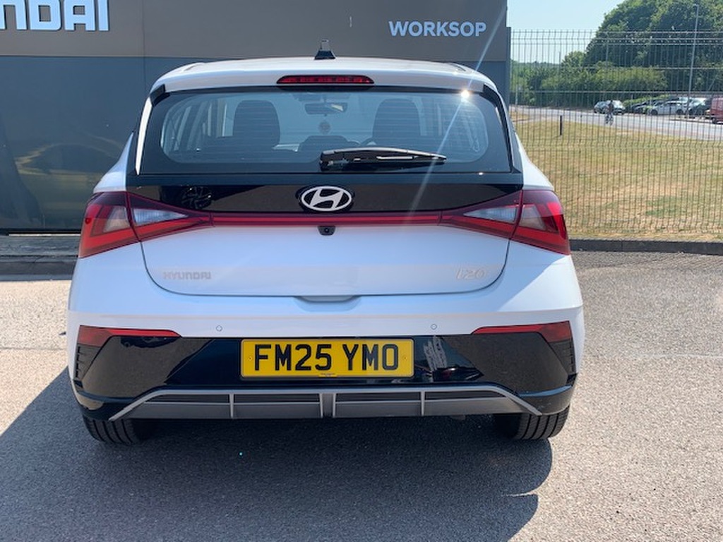 Hyundai I20 1.0T Gdi Advance White #4