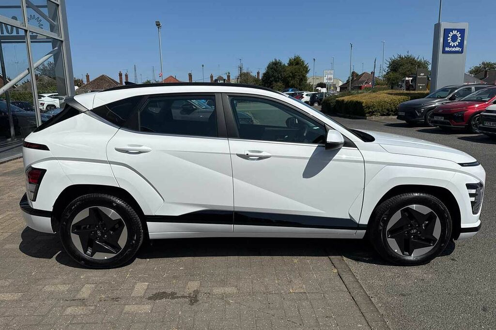 Hyundai Kona 115Kw Advance 48Kwh FD26PBX White #5