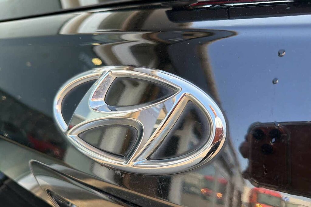 Hyundai I10 Hatchback White #10