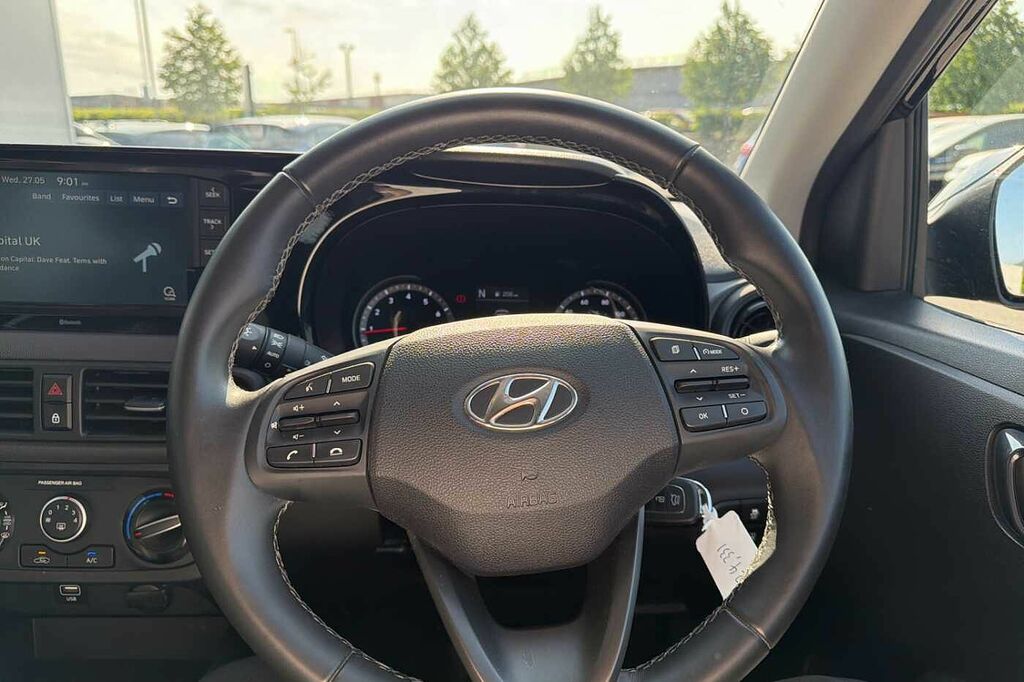 Hyundai I10 Hatchback White #36