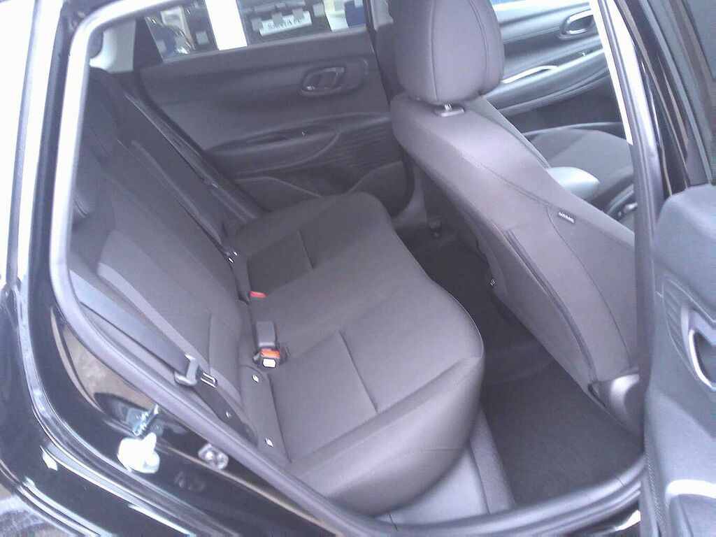 Hyundai I20 1.0T Gdi 90 Tech Line Black #6
