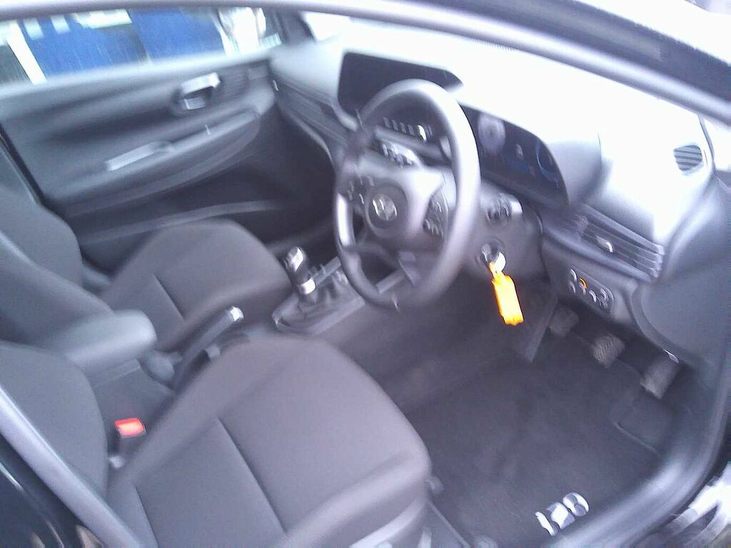 Hyundai I20 1.0T Gdi 90 Tech Line Black #3