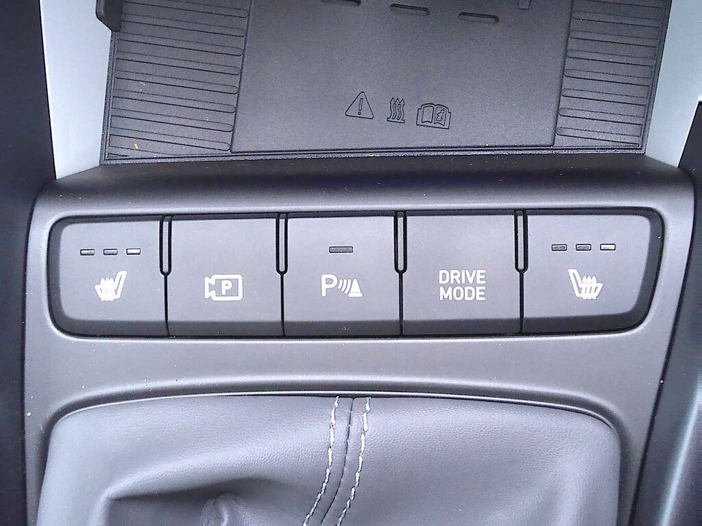 Hyundai Bayon Ultimate Grey #23