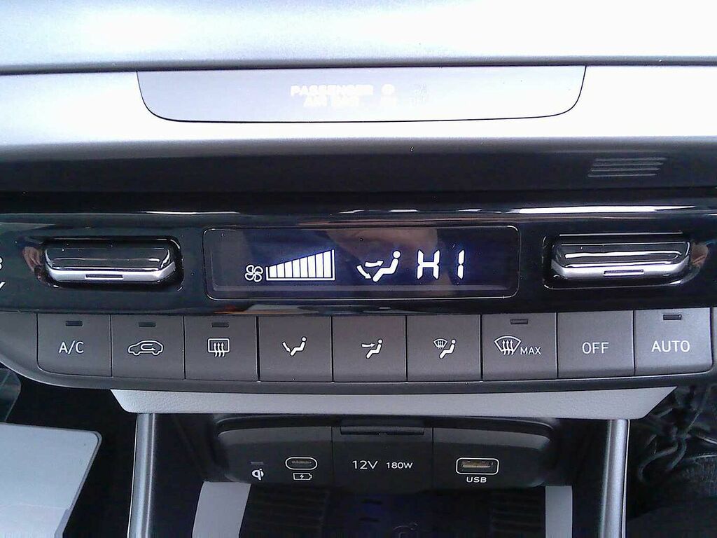 Hyundai Bayon Ultimate Grey #28
