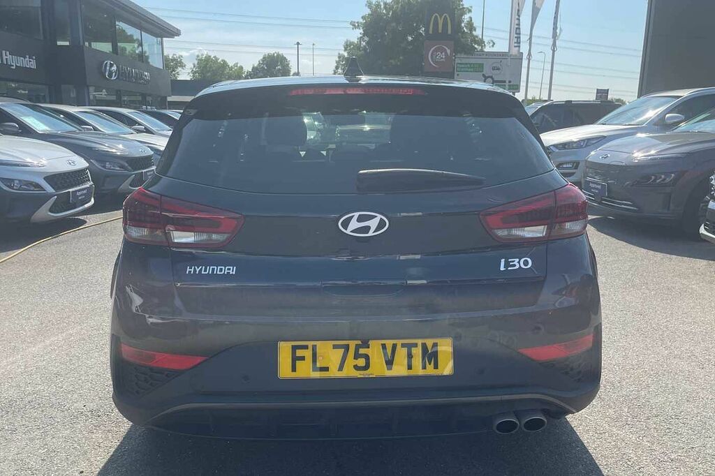 Hyundai I30 N Line S 1.5 T-gdi Mhev 140Ps Black #6