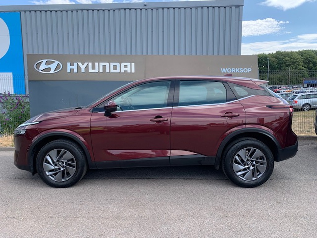 Nissan Qashqai 1.3 Dig-t Mh 158 Acenta Premium Xtronic Red #6