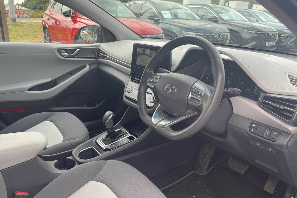 Hyundai Ioniq Hatchback Black #11