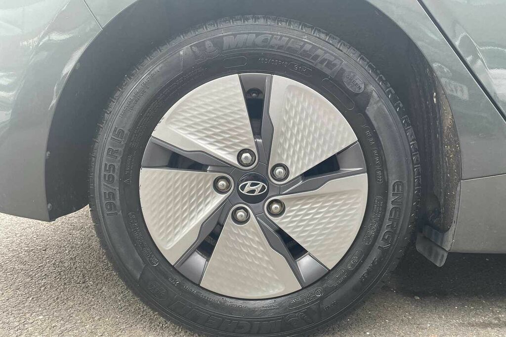 Hyundai Ioniq Hatchback Black #22