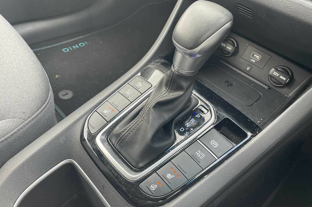Hyundai Ioniq Hatchback Black #17