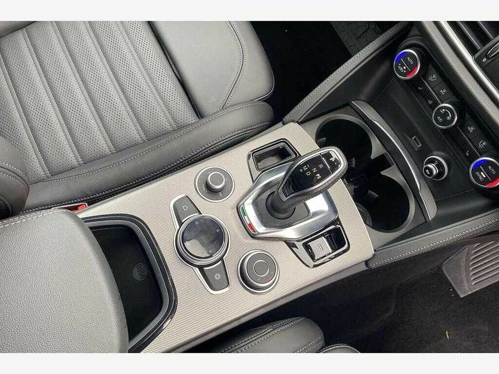 Alfa Romeo Stelvio 2.0 Turbo 280 Veloce Awd Black #23