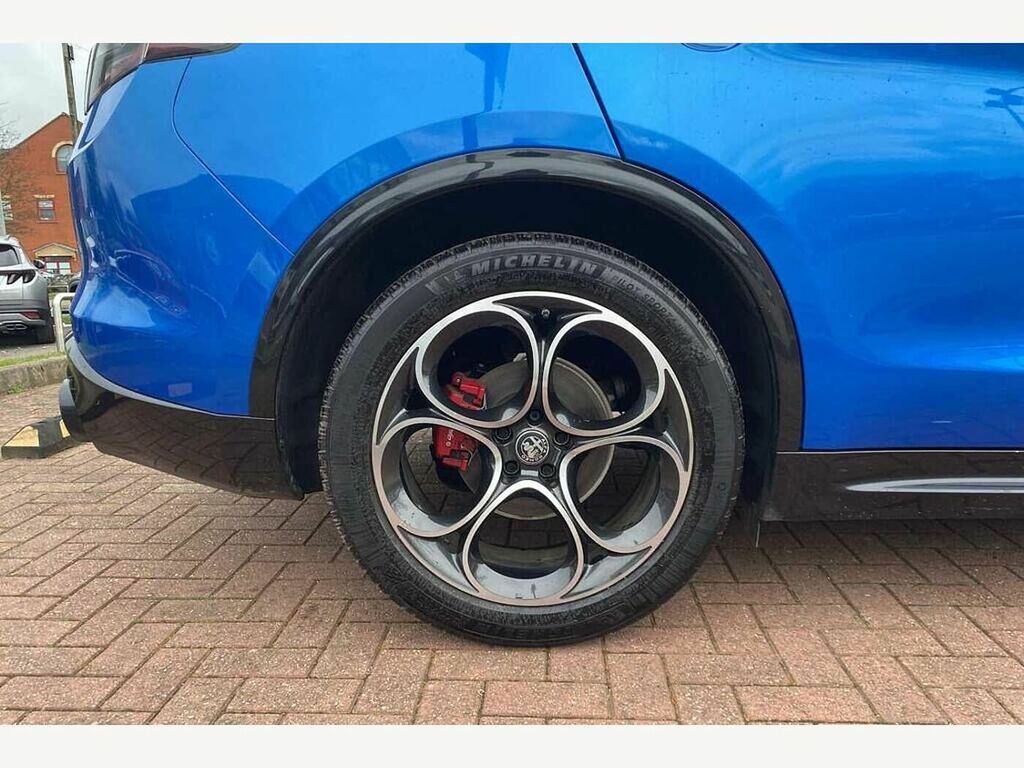Alfa Romeo Stelvio 2.0 Turbo 280 Veloce Awd Black #25