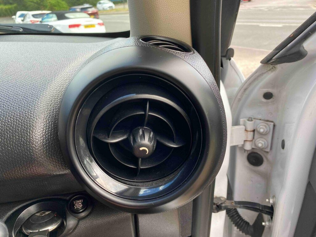 Mini Countryman 1.6 Cooper D Business Edition Euro 5 Ss White #21