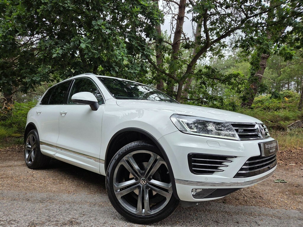 Volkswagen Touareg 3.0 Tdi V6 R-line Plus Tiptronic 4Wd Euro 6 Ss White