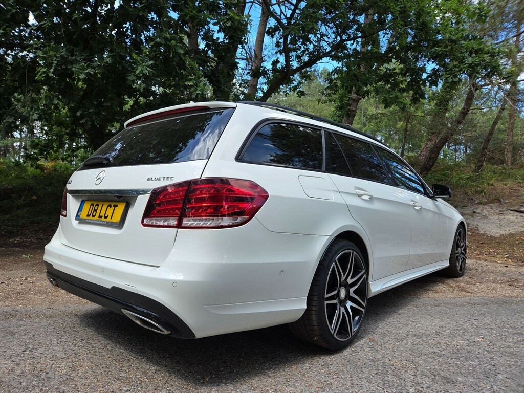 Mercedes-Benz E Class 2.0 E220d Amg Line Estate G-tronic Eur White #20