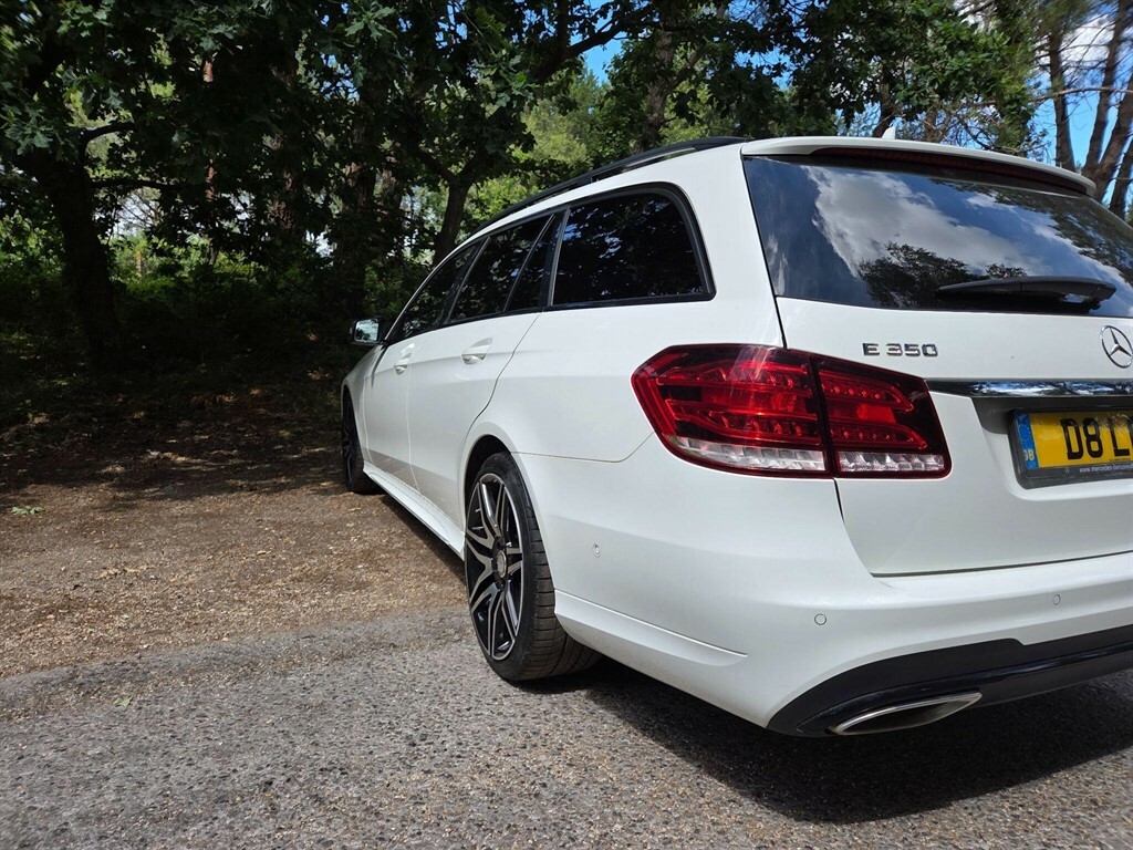Mercedes-Benz E Class 2.0 E220d Amg Line Estate G-tronic Eur White #17