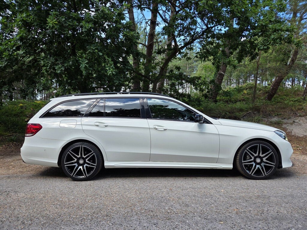 Mercedes-Benz E Class 2.0 E220d Amg Line Estate G-tronic Eur White #23