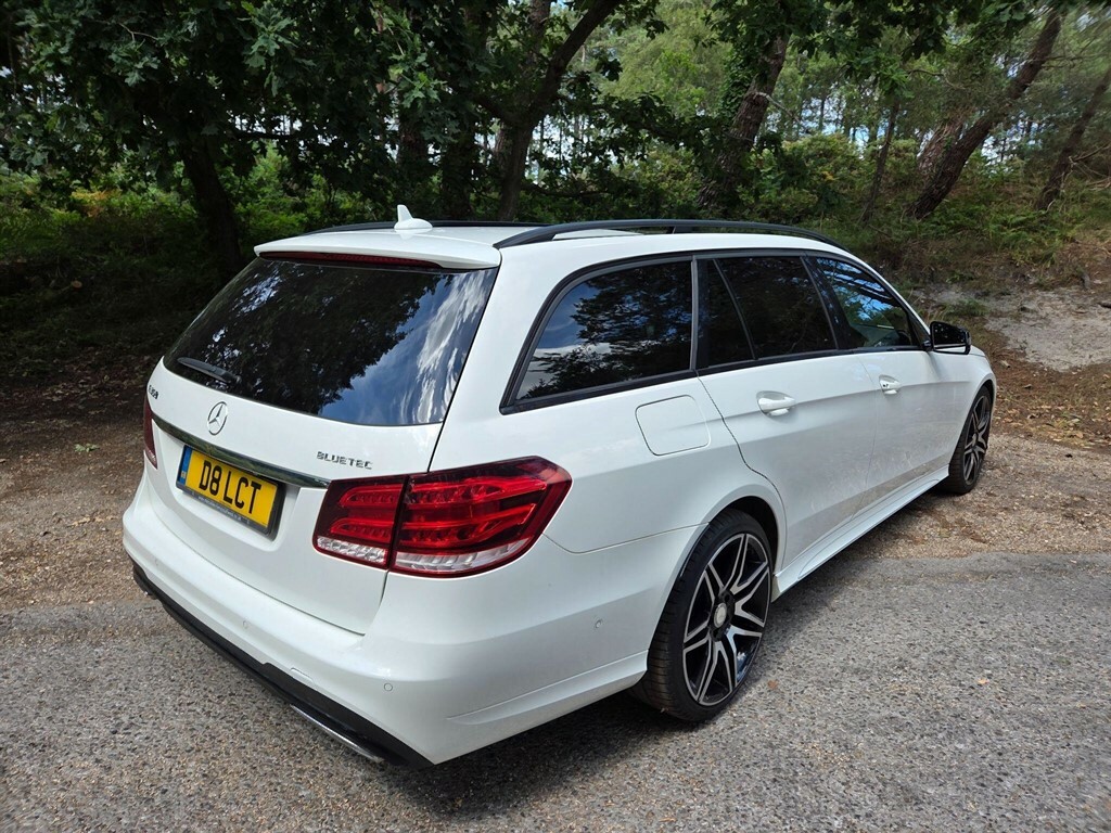 Mercedes-Benz E Class 2.0 E220d Amg Line Estate G-tronic Eur White #21