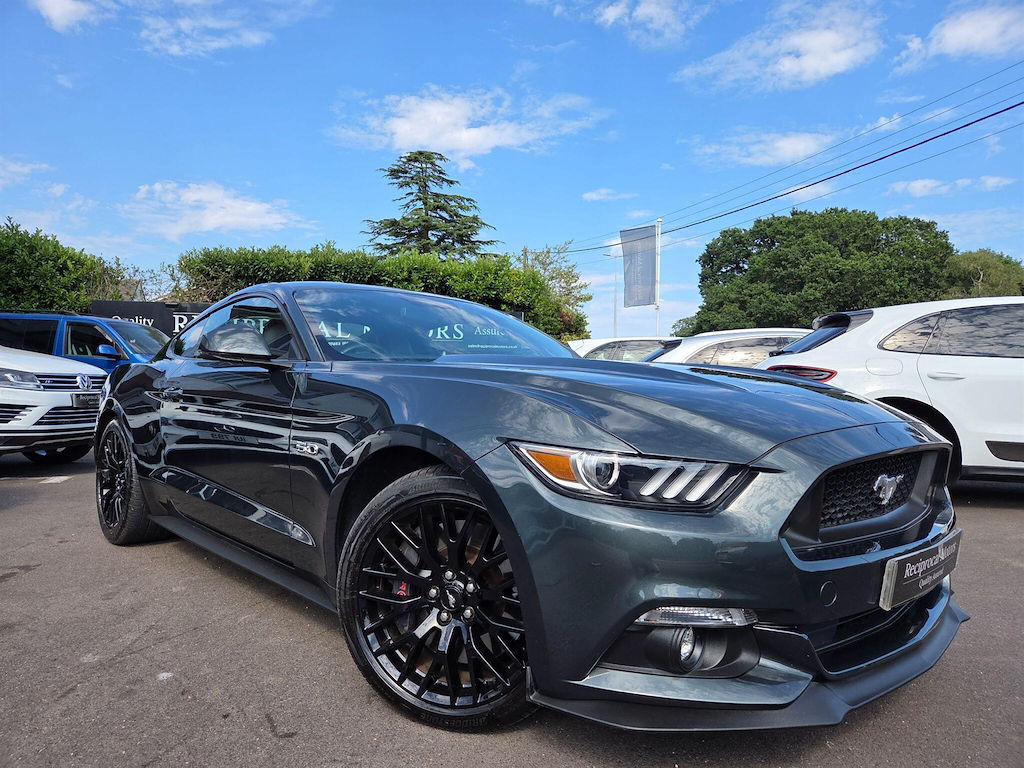 Ford Mustang 5.0 V8 Gt Fastback Euro 6 Green