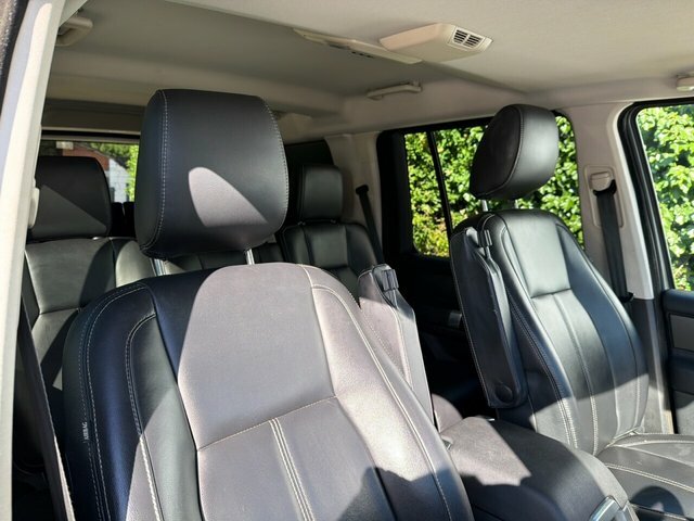 Land Rover Discovery 4 Discovery 4 3.0 Sd V6 Hse Luxury 4Wd Euro 5 Black #12